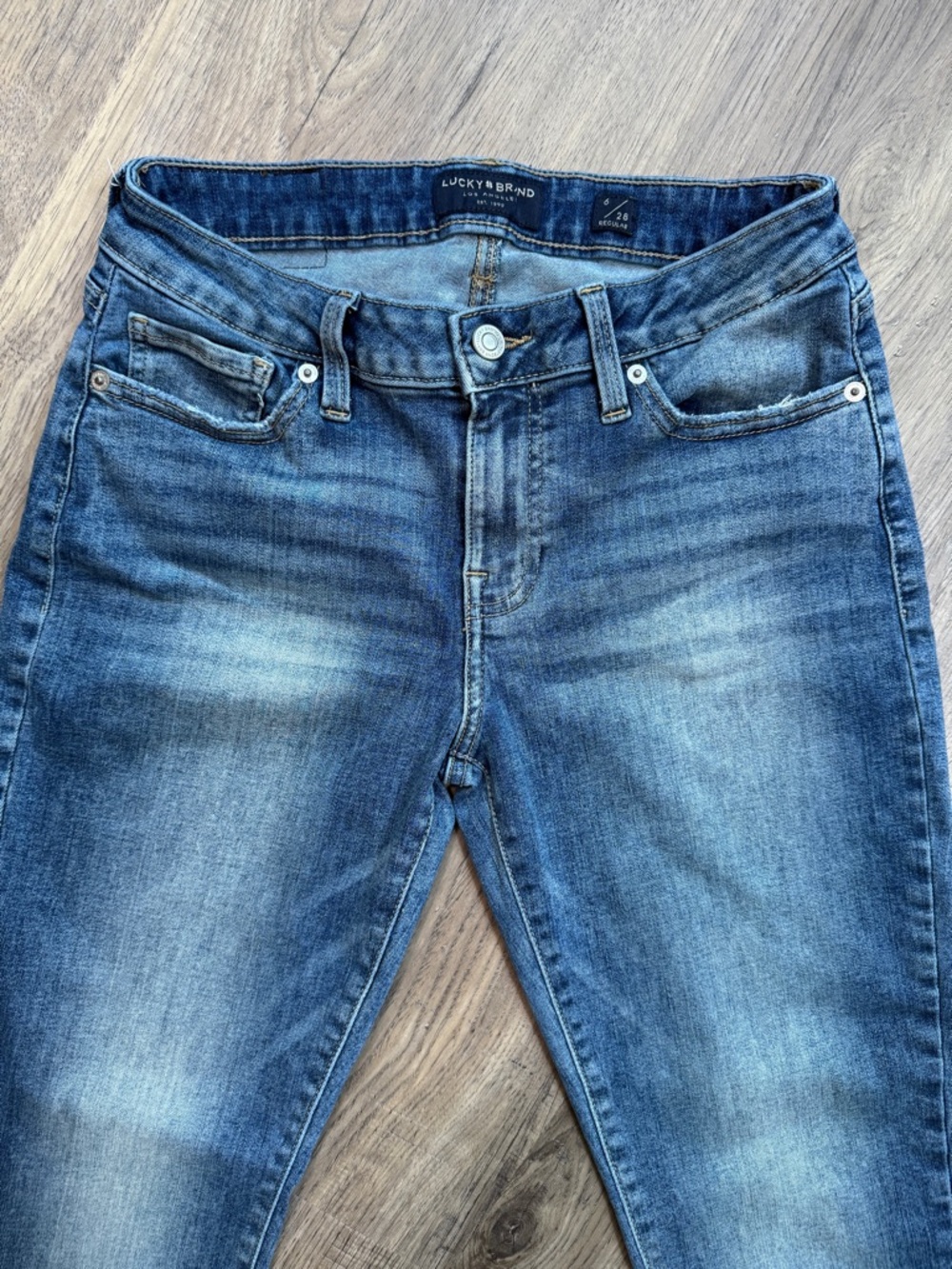 Lucky Brand Low Rise Skinny Lolita Jeans - Size 6 / 28 - Picture 3 of 12